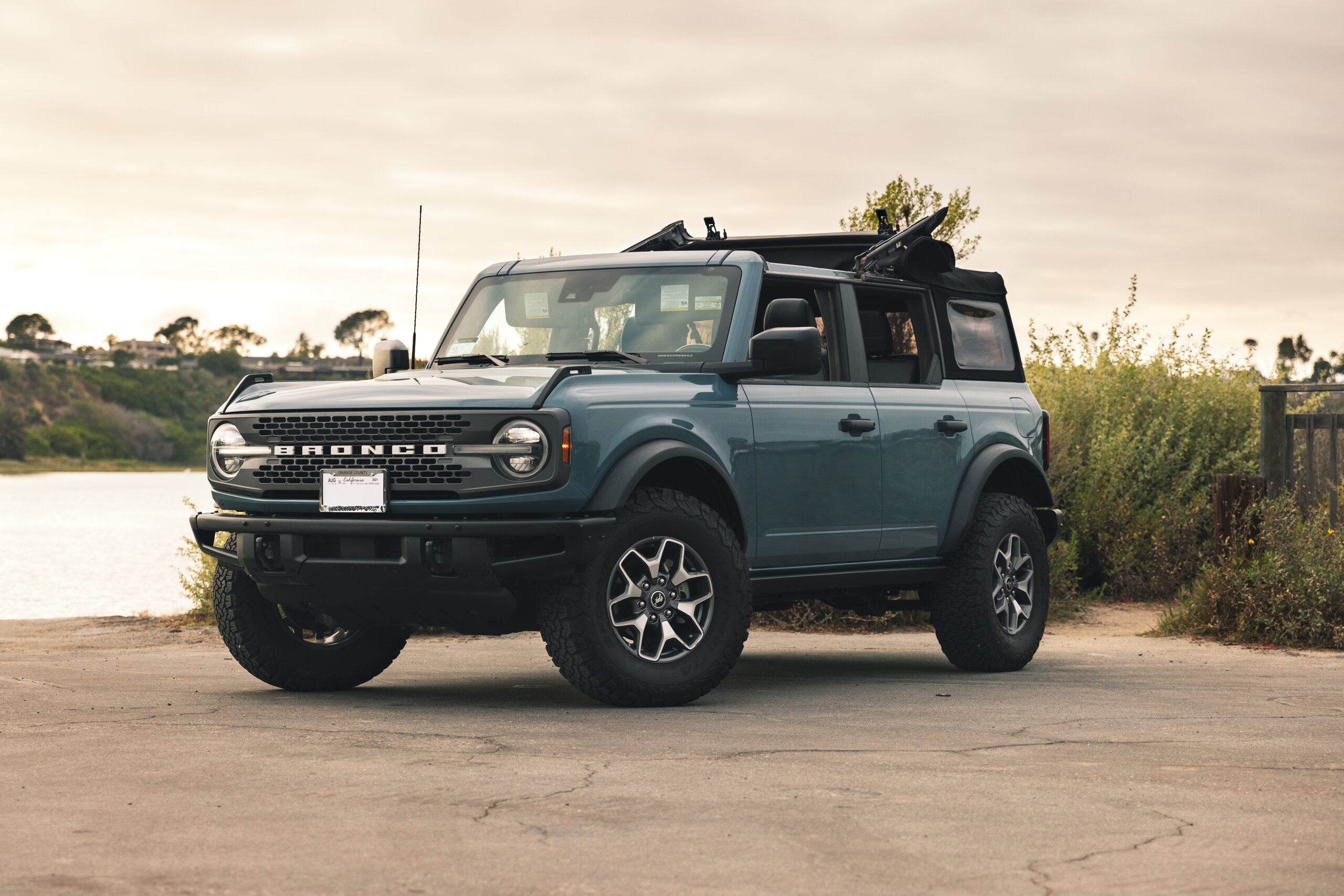 Ford Bronco Badlands Newport Beach rental photo 1
