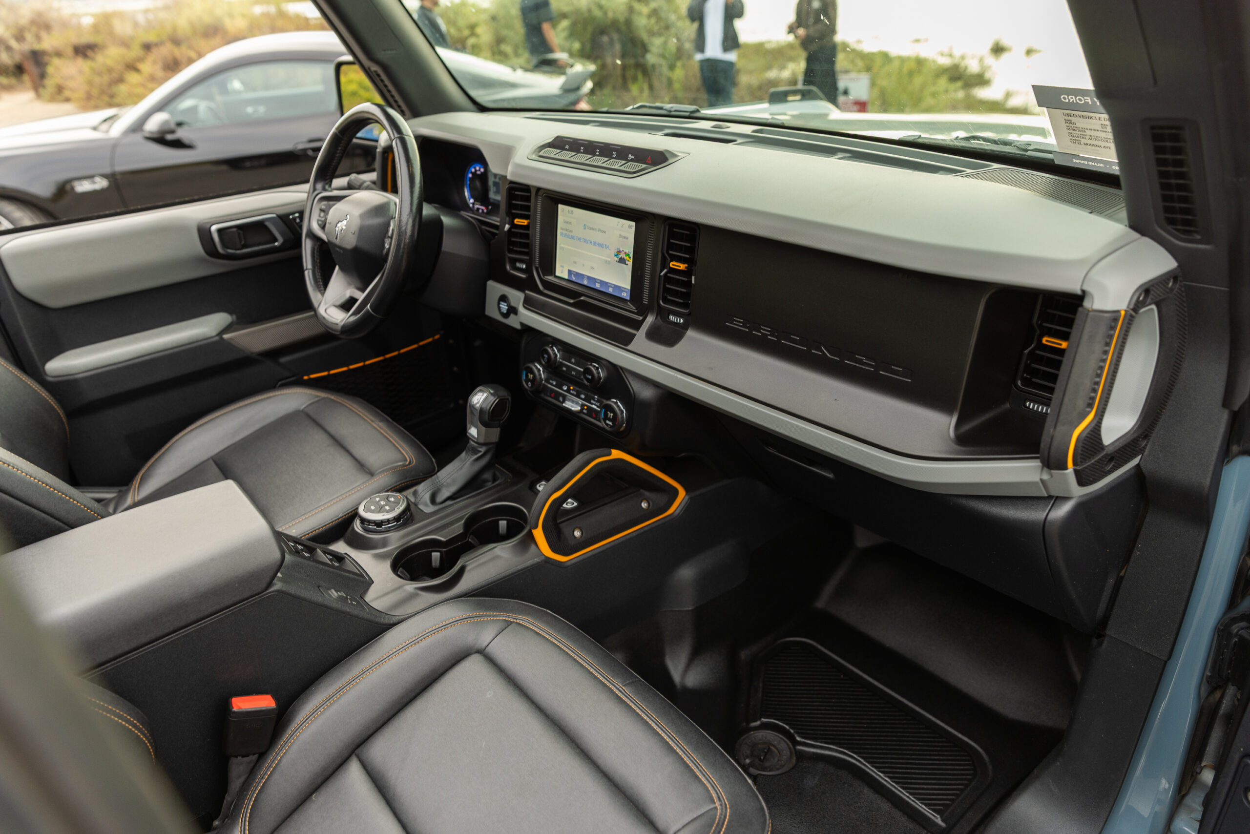 Ford Bronco Badlands Newport Beach rental photo 11