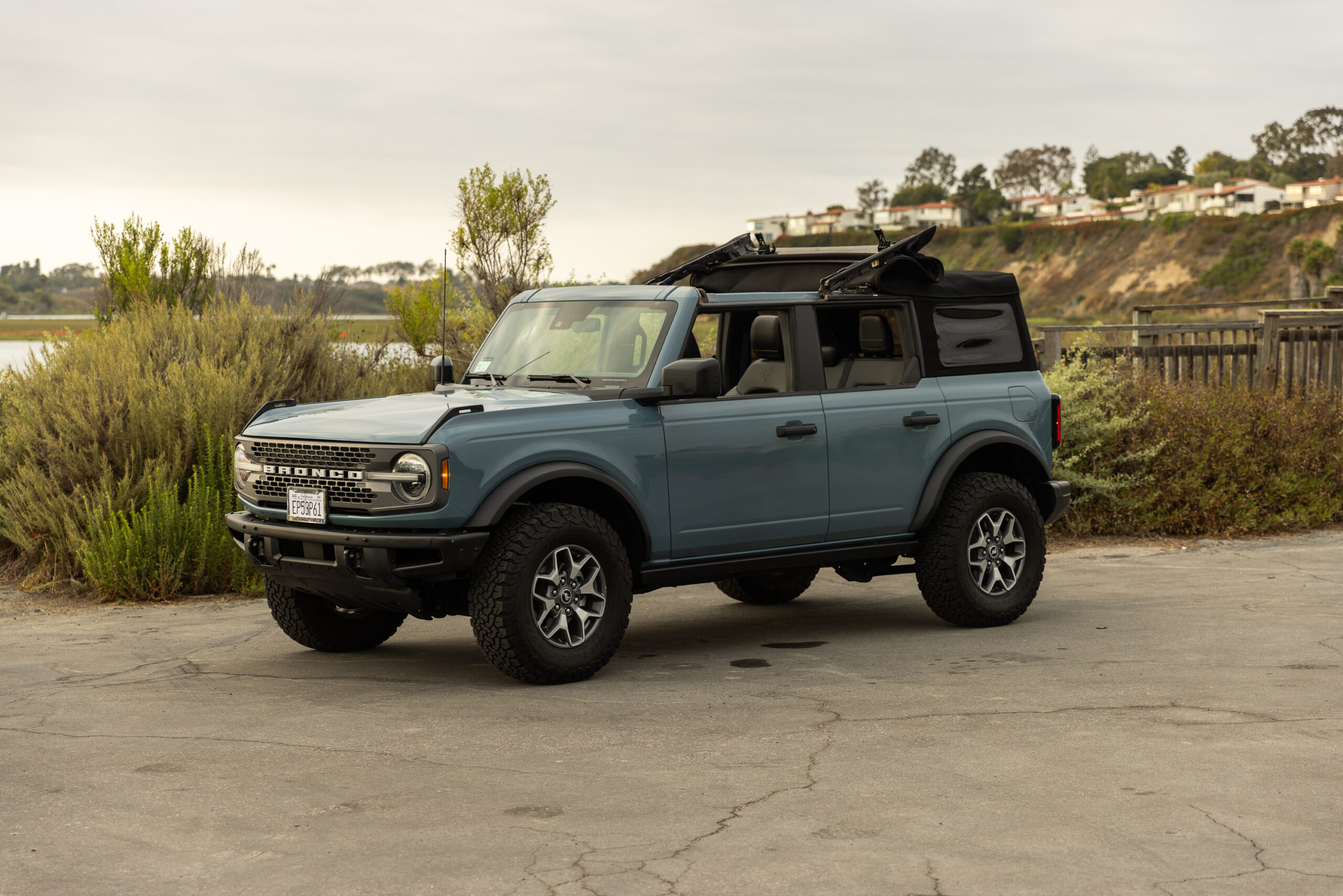 Ford Bronco Badlands Newport Beach rental photo 2