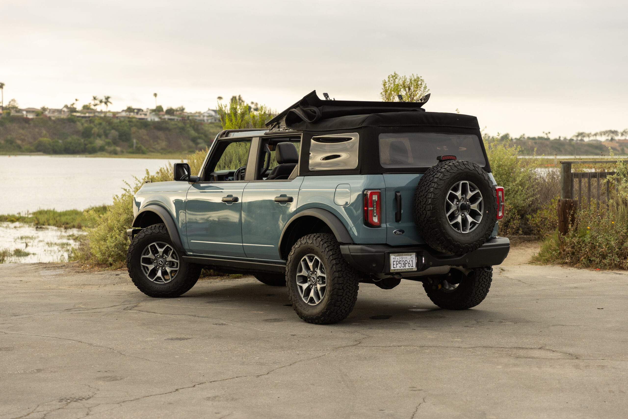 Ford Bronco Badlands Newport Beach rental photo 3