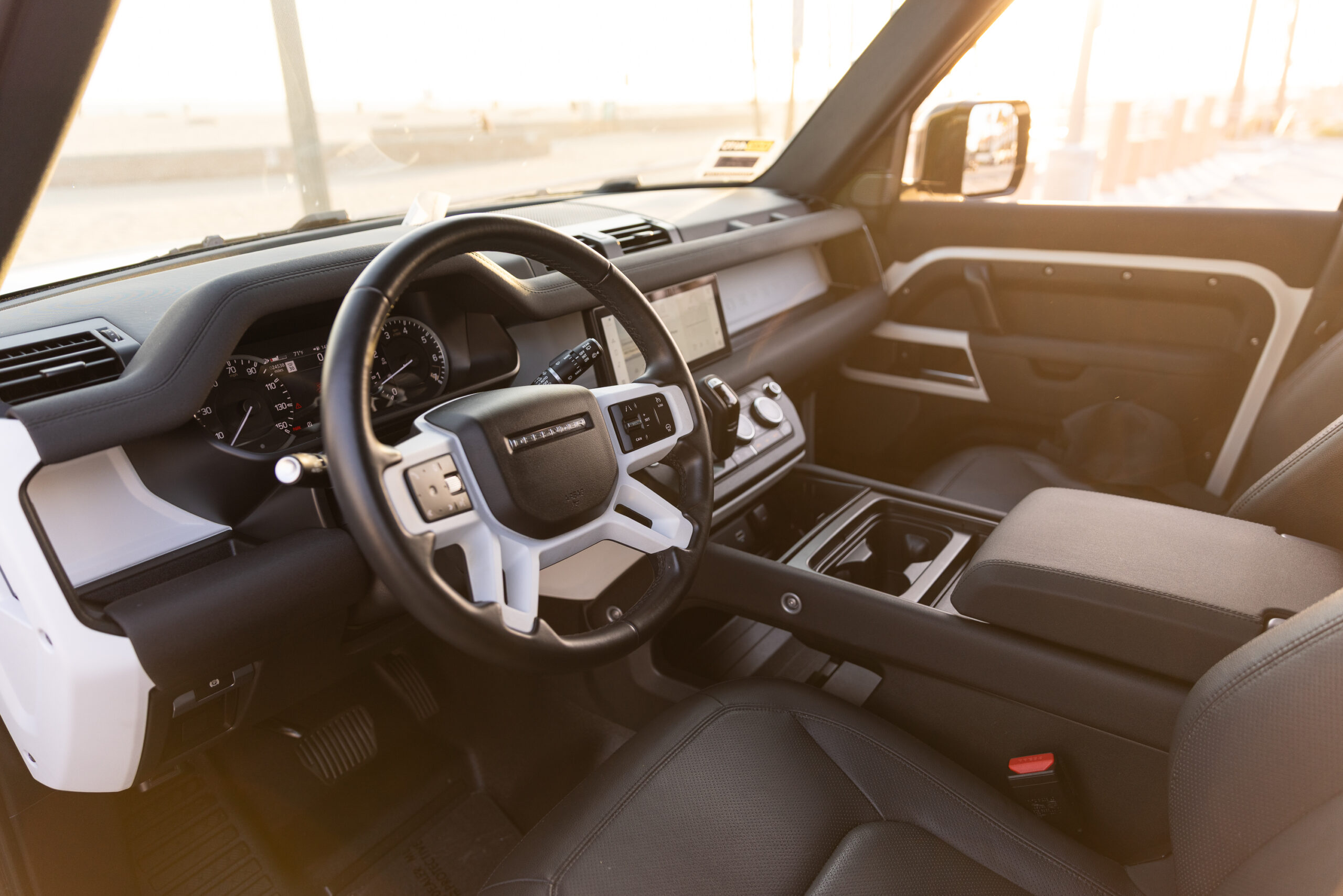 Land Rover Defender 110 Newport Beach rental photo 7