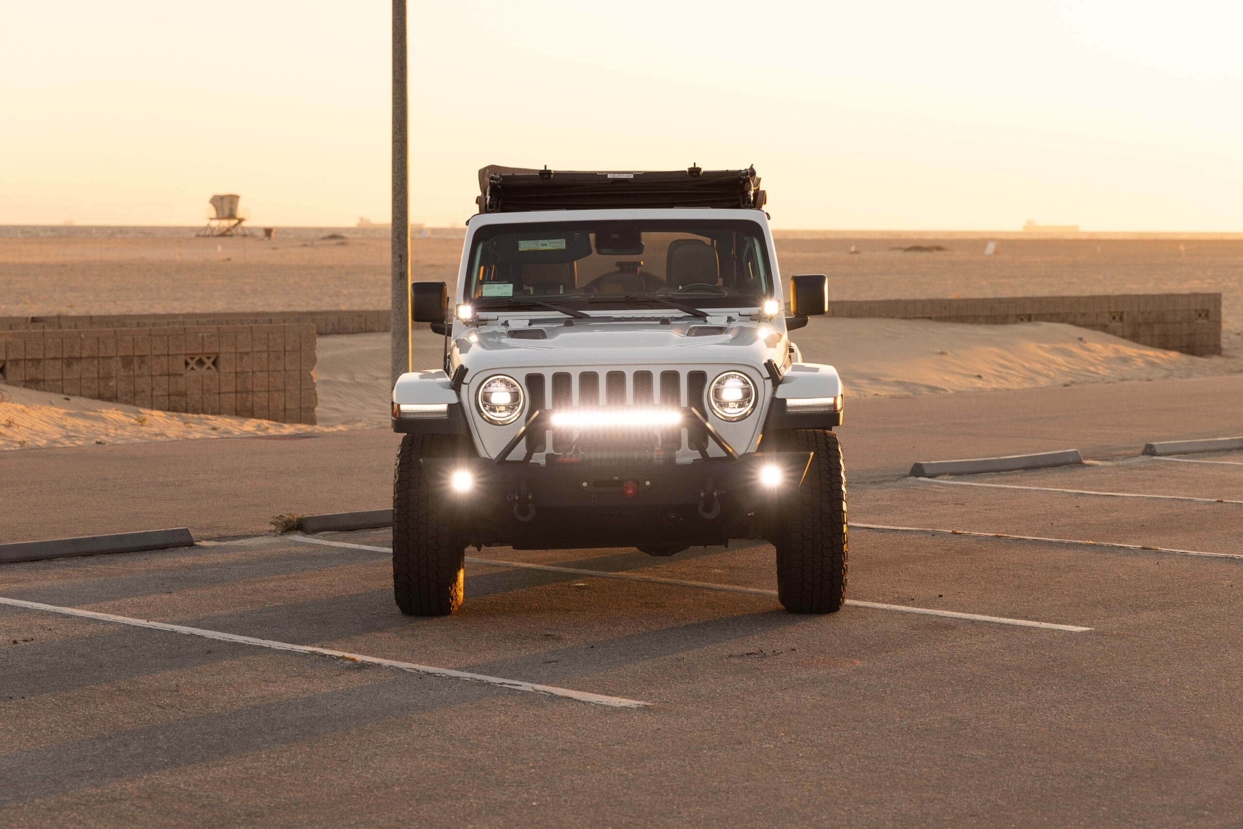 Jeep Wrangler Rubicon Newport Beach rental photo 3
