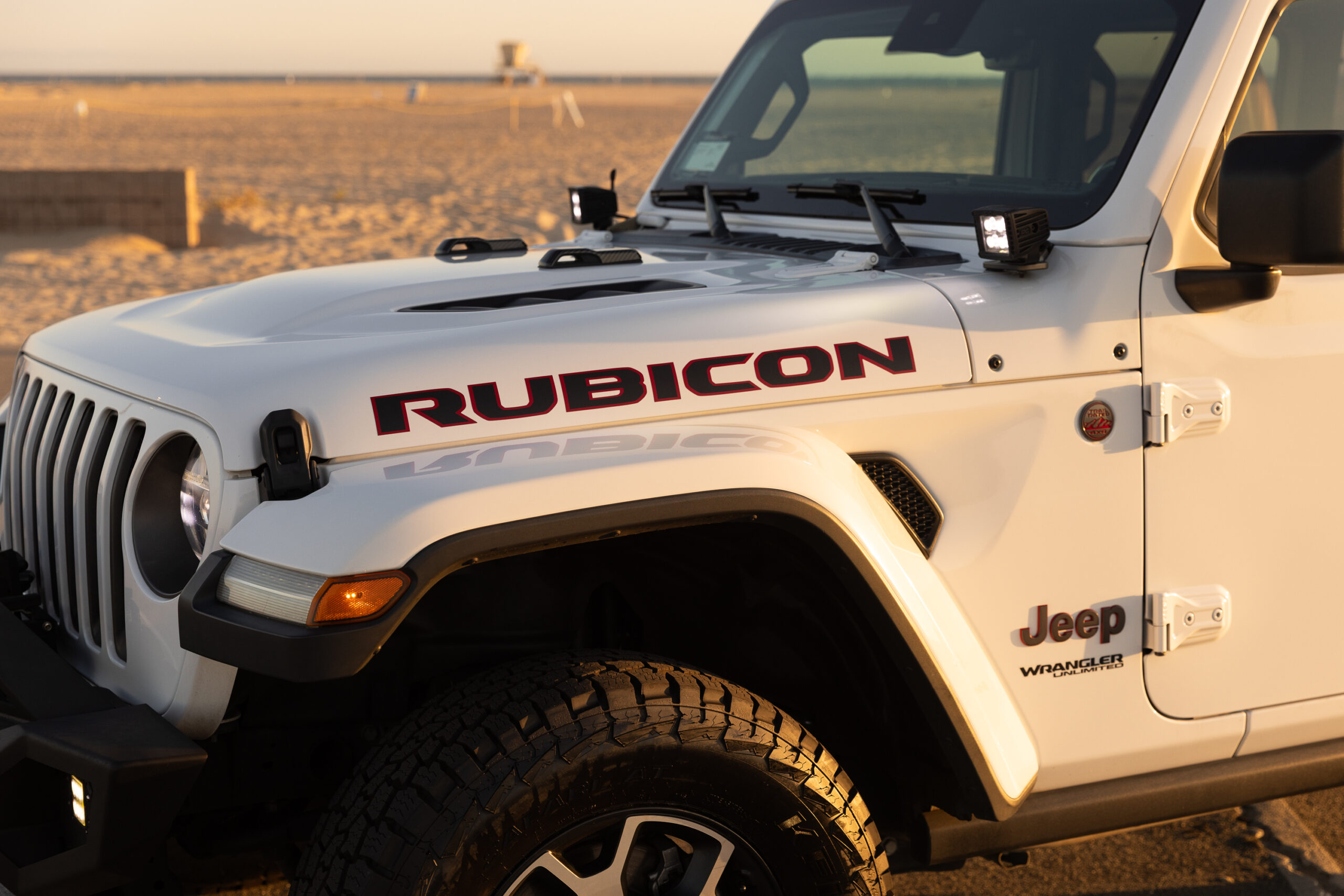 Jeep Wrangler Rubicon Newport Beach rental photo 10