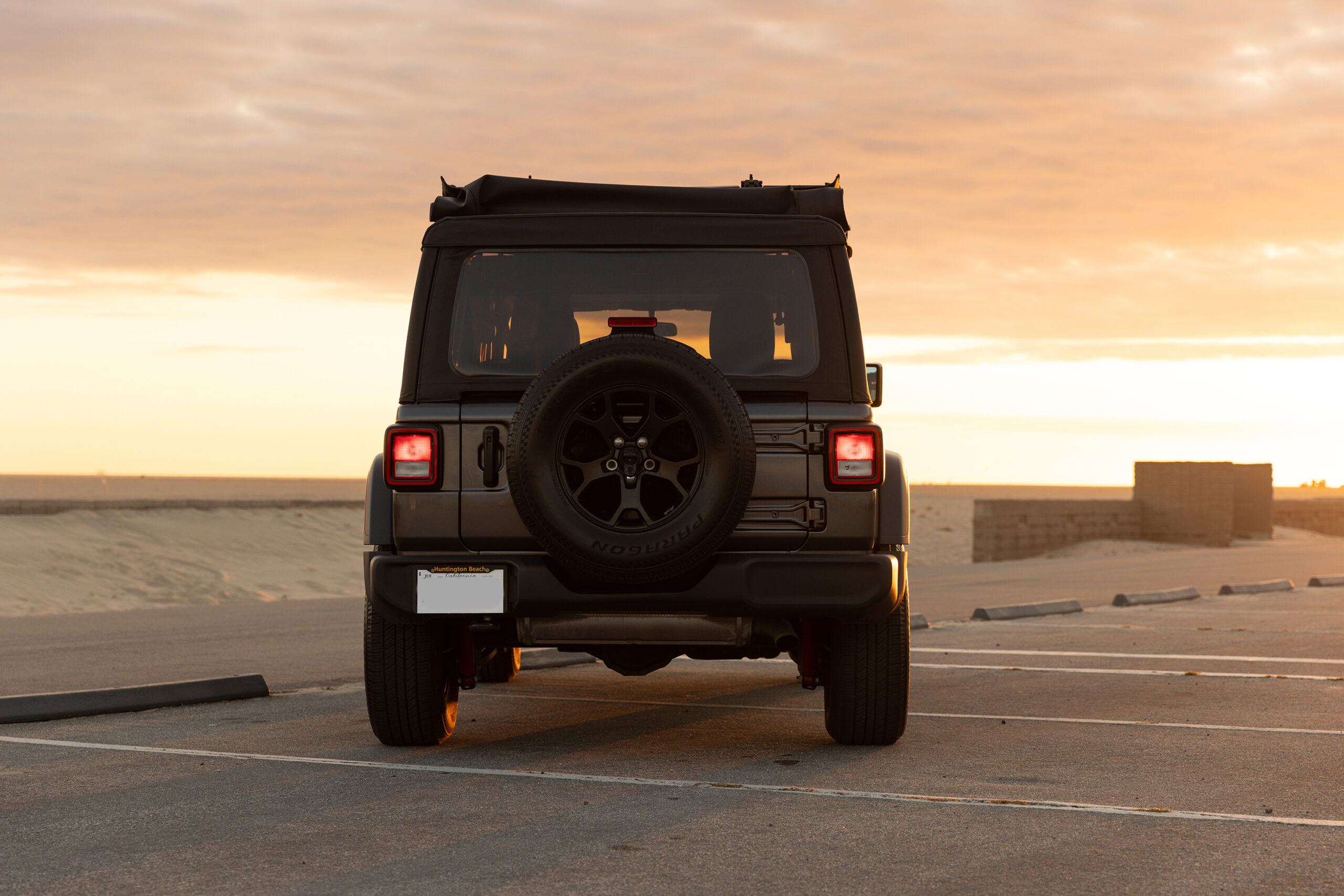 Jeep Wrangler Willys Newport Beach rental photo 6